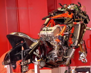 Ducati Desmosedici: двигатель используется как несущий элемент